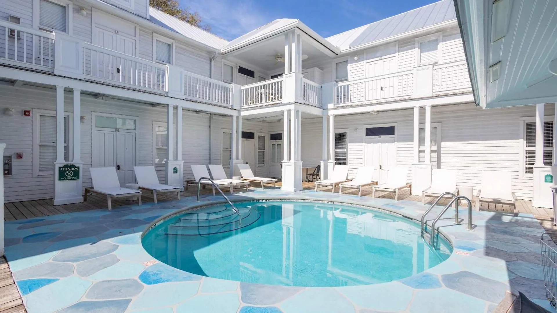 Classic King With Balcony At Curry Mansion Key West